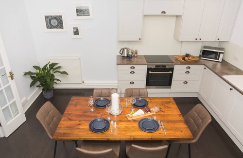 Bath Cottage | The Bridge House