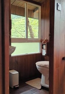 Hatton Bed & Breakfast | The Bridge Viwe Cabin