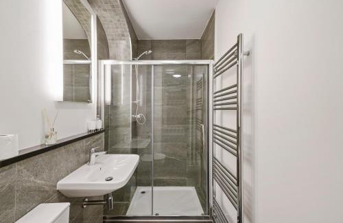 Wakefield Apartment | The Bridgeton in Wakefield Apartment - Parking