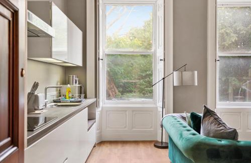 Wakefield Apartment | The Bridgeton in Wakefield Apartment - Parking