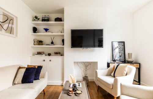 Bath Apartment | The Broadway Bath - 2 Bedrooms with parking, Central Bath