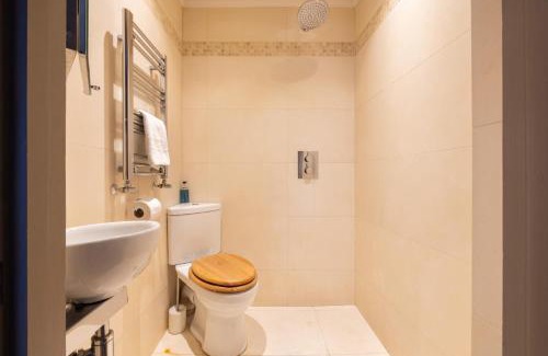 Campden Apartment | The Brunswick Oasis 2 bedroom in Notting Hill