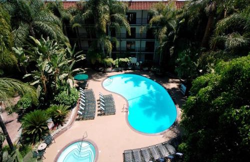 Northwest Anaheim Hotel | The Buena Park Grand Hotel & Suites