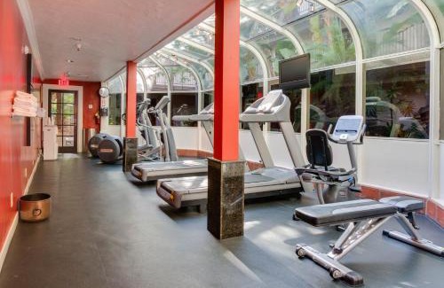 Northwest Anaheim Hotel | The Buena Park Grand Hotel & Suites