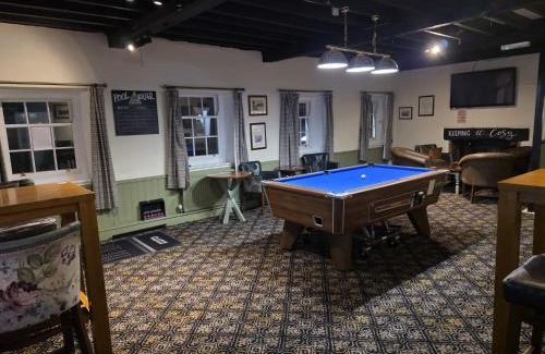 Woodfalls Bed & Breakfast | The Bull Hotel