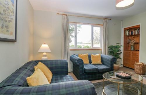 Elgin House | The Bungalow