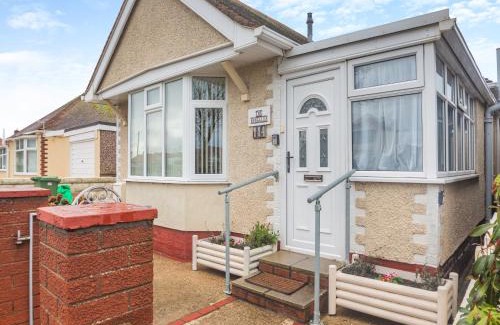 Rhyl House | The Bungalow