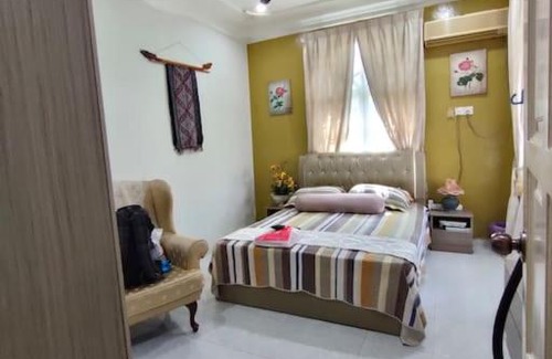 Taman Rakyat Mergong House | The Bungalow Homestay By Cheta