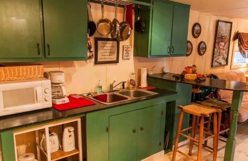 Hawkins House | The Bunkhouse at Music Springs