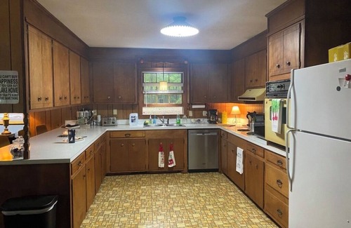 Eutawville House | The Bunkhouse at St Julien - Vintage Waterfront Lake House