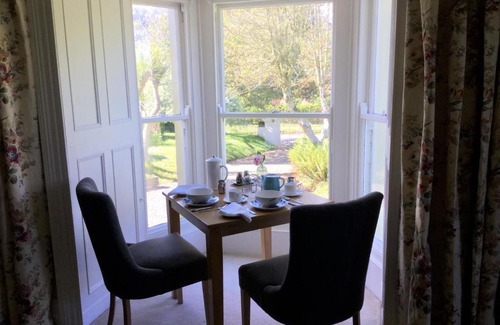 Pembroke Bed & Breakfast | The Burrows Bed and Breakfast