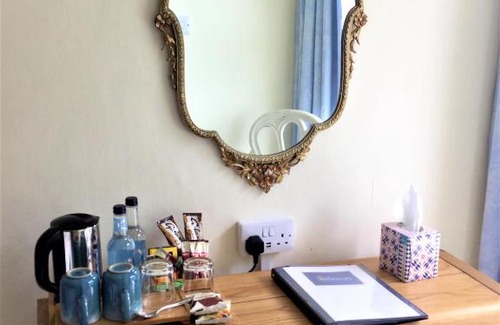 Pembroke Bed & Breakfast | The Burrows Bed and Breakfast