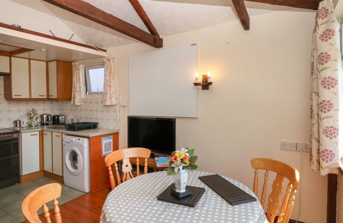Littleham Cottage | THE BUSHEL, pet friendly, with a garden in Bideford