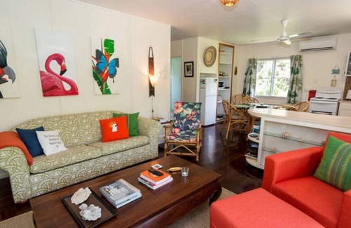 Horseshoe Bay House | The Butterfly House, beautiful home near the beach