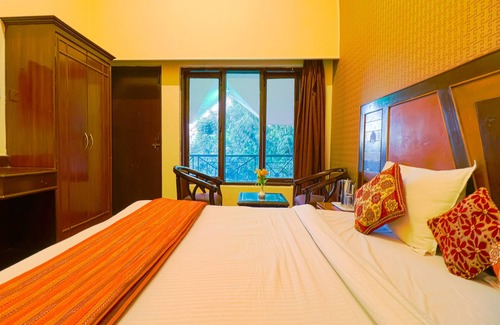 Thalayathimund Hotel | The Byke Sunshine Grand