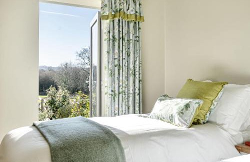 Holditch House | The Byre Dorset