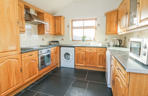 Hele Cottage | THE BYRE, family friendly, character holiday cottage in Combe Martin