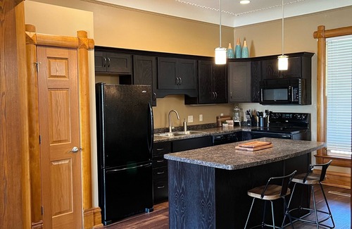 Eau Claire Apartment | The Byron A. Historic Eau Claire Home
