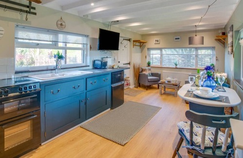 Garn Fadryn Ski Chalet | The Cabin at Bragdy in the beautiful Pwllheli