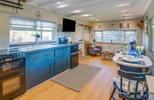 Garn Fadryn Ski Chalet | The Cabin at Bragdy in the beautiful Pwllheli