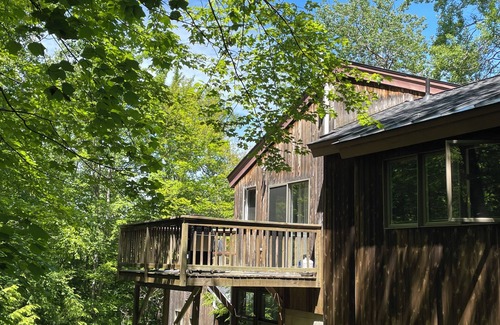 North Conway House | The Cabin at Crown Ridge, Nestled in the White Mountains of New Hampshire