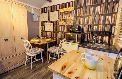 New Forest District Cottage | The Cabin at Little Timbers