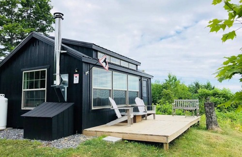 Corinth Cabin | The Cabin Hill at Taplin Hill Farm