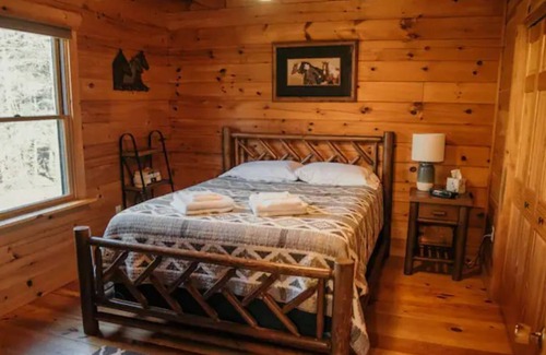 Beach Lake Cabin | The Cabin on Calkins Creek-Peace and Tranquility