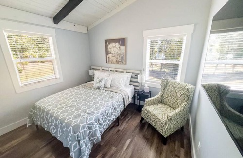 Rockwood House | The Cabin on Eagle's Nest Cove of Watts Bar Lake