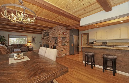 Shingletown Cabin | The Cabin Viola