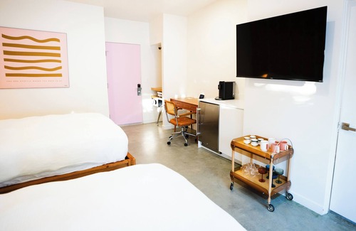 Uptown Design District Hotel | The Cactai