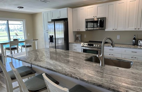 Oakland Hills House | The Caddyshack