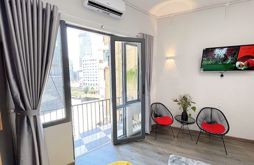 Nguyen Hue Walking Street Apartment | The Cafe Apartment Building