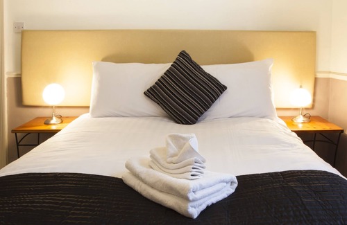 Harrogate City Centre Bed & Breakfast | The Camberley