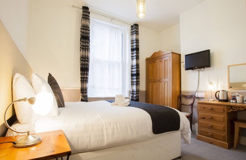 Harrogate City Centre Bed & Breakfast | The Camberley