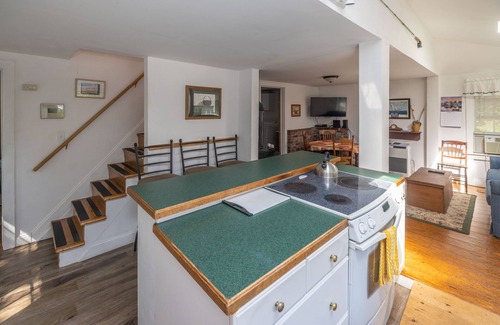 Camden House | The Camden Cottage - A True North Vacation Home