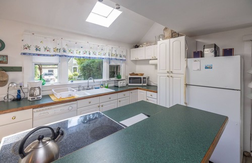 Camden House | The Camden Cottage - A True North Vacation Home