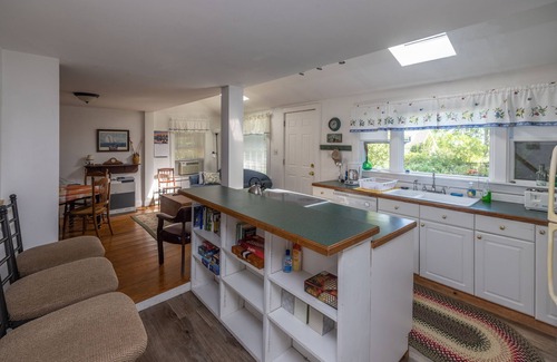 Camden House | The Camden Cottage - A True North Vacation Home