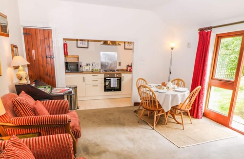 Hinton Cottage | THE CAMPBELL COTTAGE, pet friendly, with a garden in Hinton