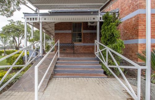 Newcastle Cabin | The Cannon Lodge