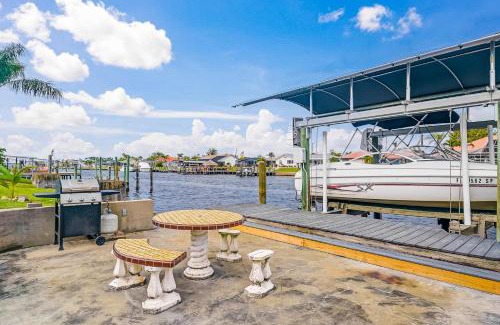 Caloosahatchee House | The Cape Coral Spot