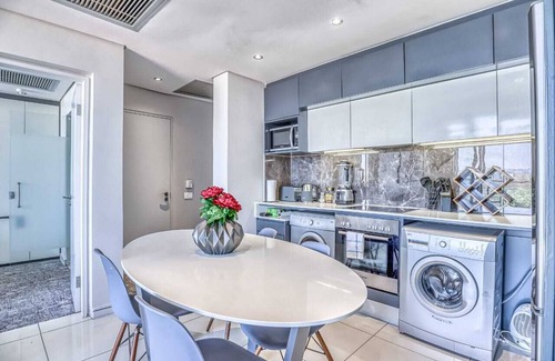 Sandown Apartment | The Capital on the Park Hotel-Two Bedroom Apartment