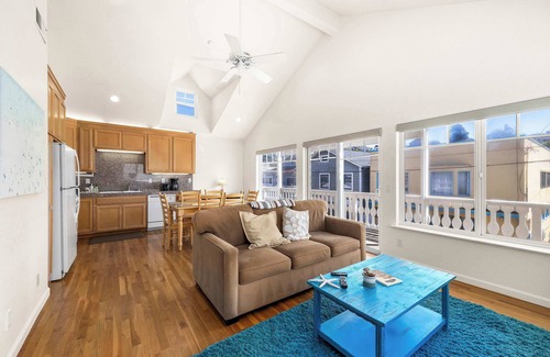 Capitola Condo | The Capitola Sea Winds one block to Capitola Beach