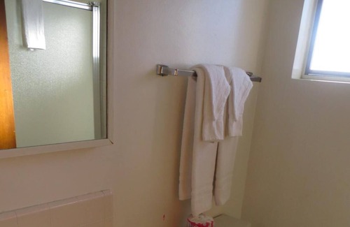 Santa Clara Hotel | The Capri Motel