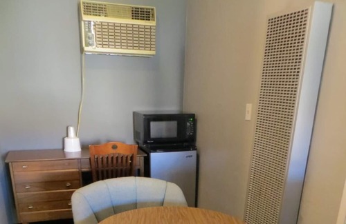 Santa Clara Hotel | The Capri Motel