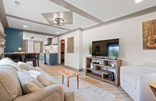 Groesbeck House | The Caretaker's Cottagen