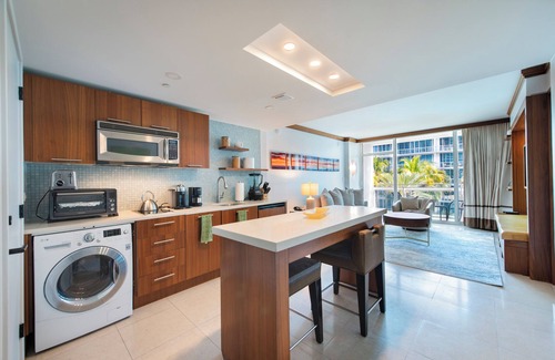 North Beach Condo | The Carillon Hotel One Bedroom with Balcony