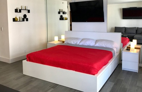 Surfside Condo | The Carlisle on the Ocean studio unit is your place! RECENTLY REMODELED!