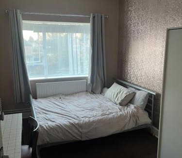 Arbury House | The Carlton Arms Pub