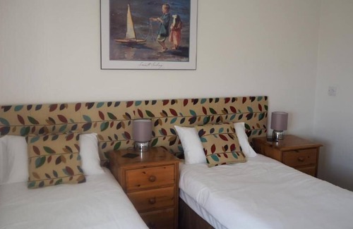 Bognor Regis Hotel | The Carlton Hotel